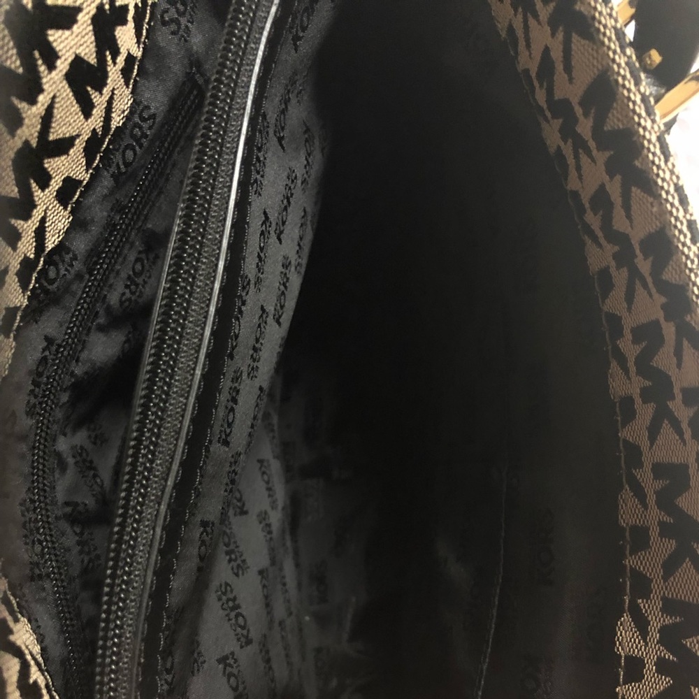 Purse - Picture 4 of 8